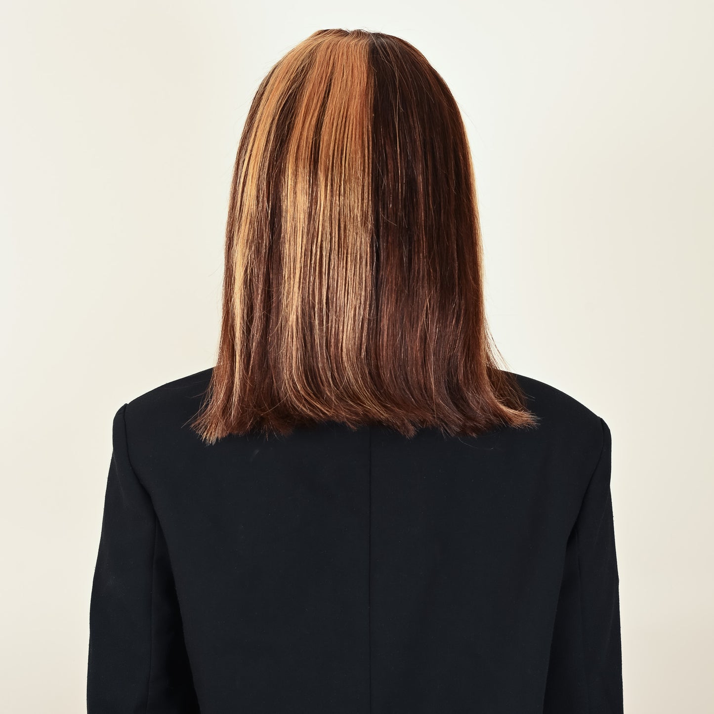 Perruque KELLY blond miel lisse mouvement fluide